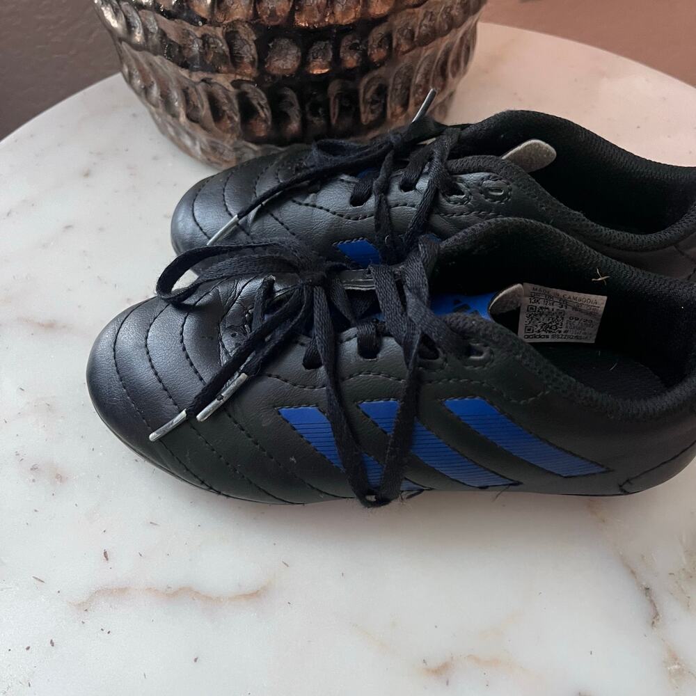 Adidas Youth Soccer Cleat Size 13K Black and Blue Lace Up - Picture 3 of 6